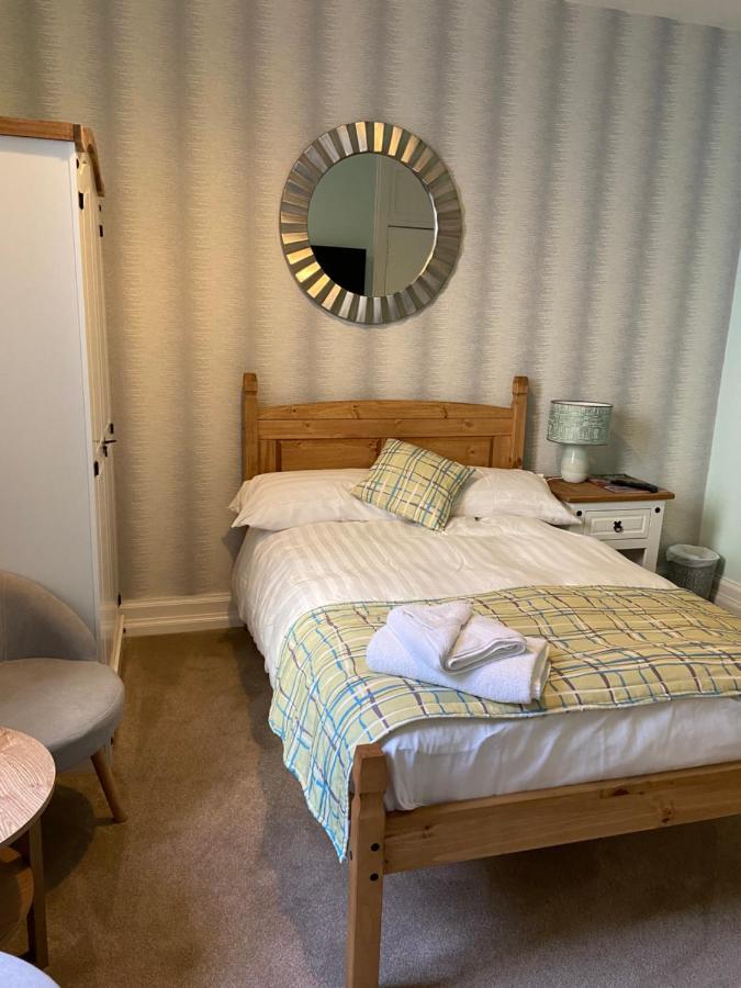 West Loch House Hotel Тарбърт Екстериор снимка
